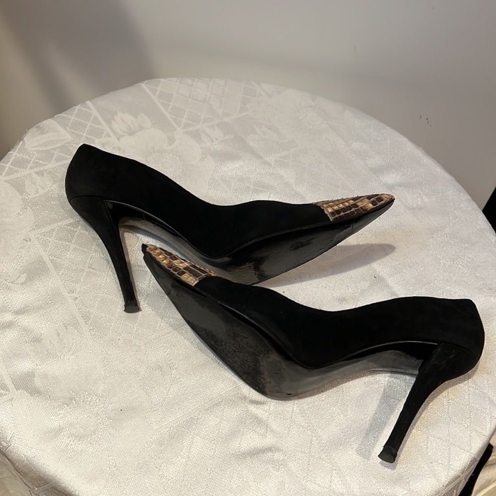 Stuart Weitzman Sz 5.5B Suede Snakeskin Pointed Toe Pumps - Picture 10 of 13
